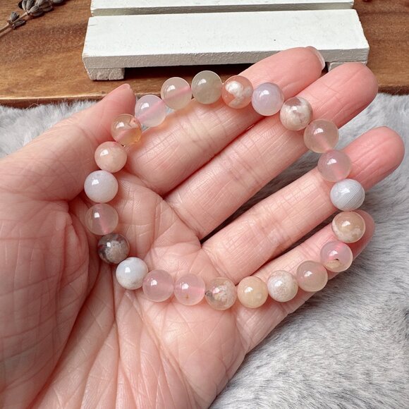 8mm Flower Agate Stretch Bracelet - Picture 5 of 5